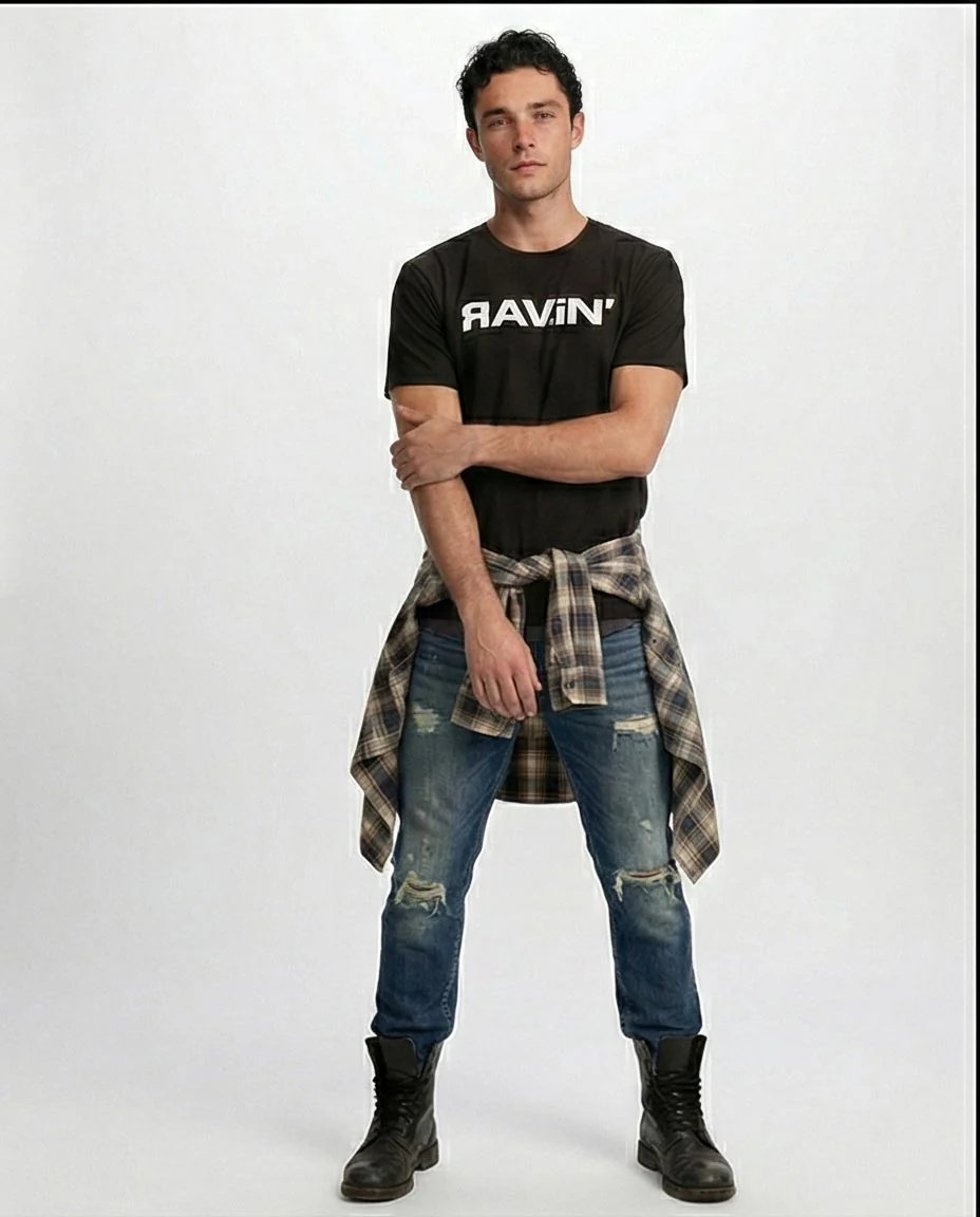 Ravin Men's Black Graphic Logo T-Shirt - Image 4
