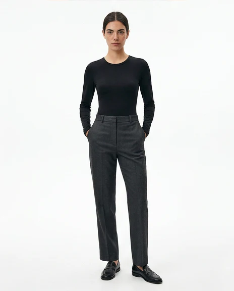 Sleek Essential Long Sleeve Bodysuit in Jet Black - R217414 - Image 5
