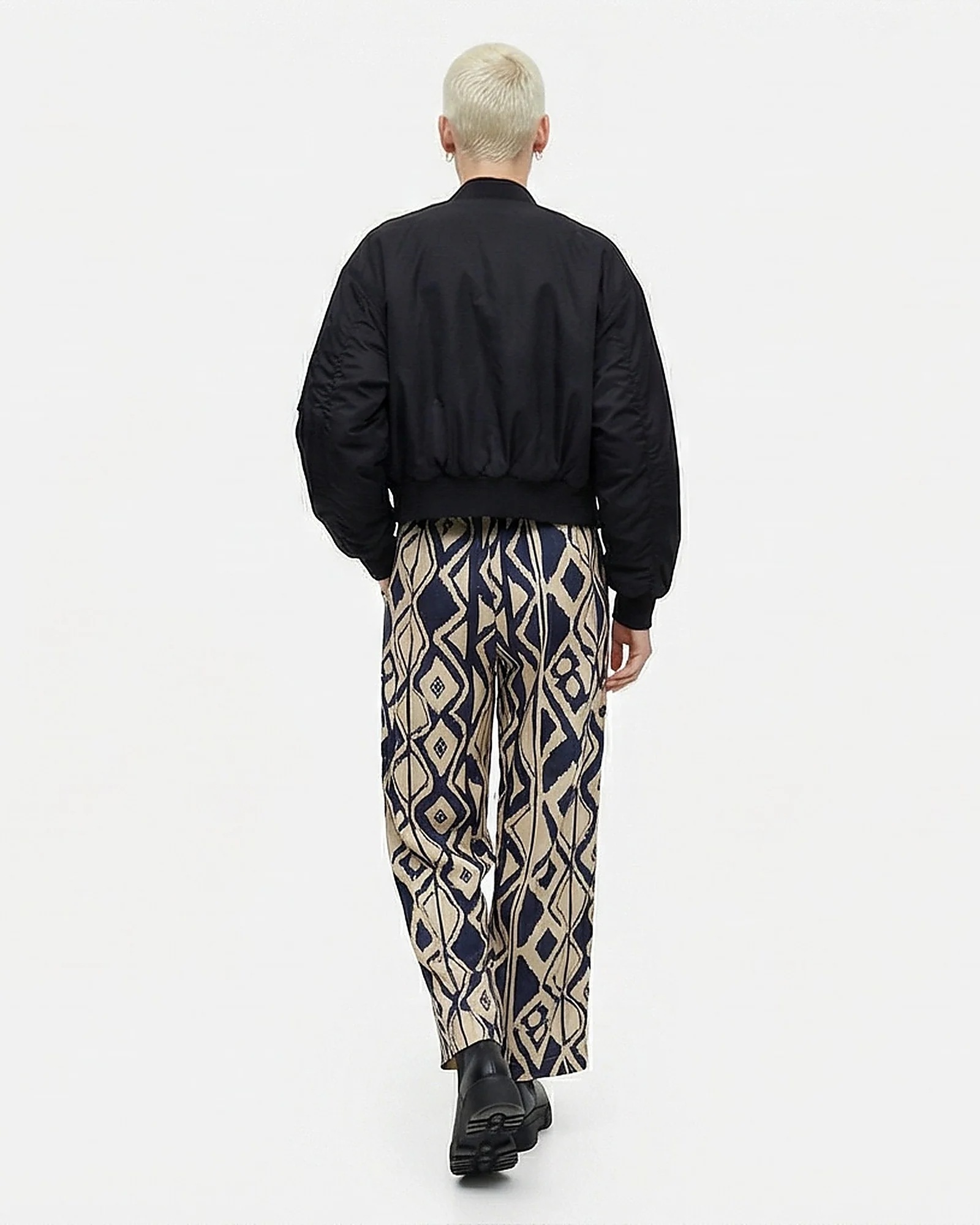 Geometric Print High-Waisted Wide-Leg Pants - Image 4