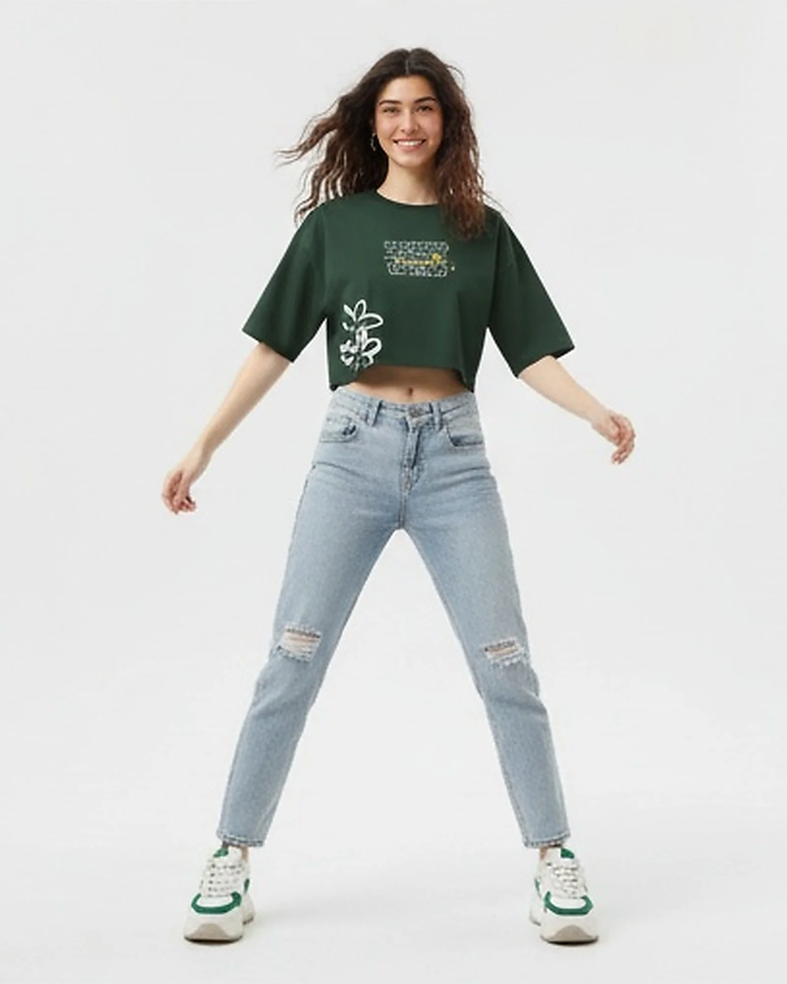 Graphic Printed Relaxed Crop T-Shirt - Dark Green - Image 3