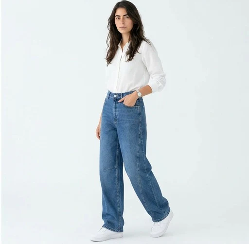 High-Waist Wide-Leg Barrel Jeans in Classic Blue - R216827 - Image 3