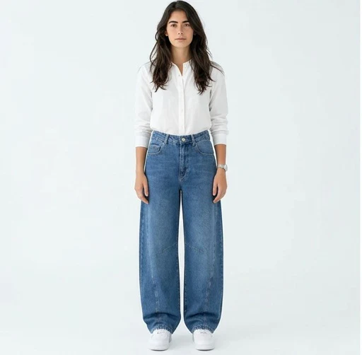 High-Waist Wide-Leg Barrel Jeans in Classic Blue - R216827 - Image 4