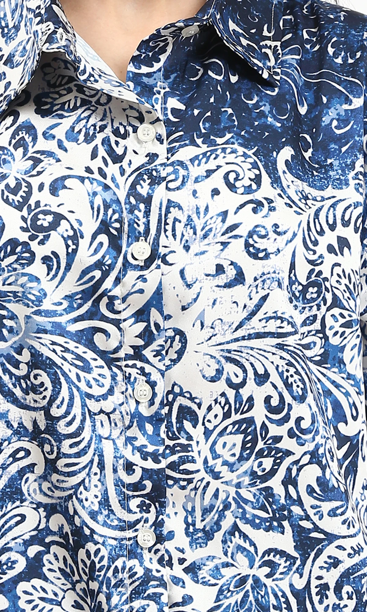 R211086 - Long Sleeves Buttoned Flory Shirt - Navy Blue & White - Image 3
