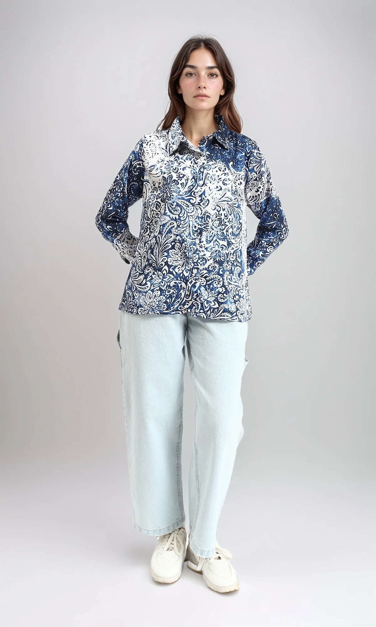 R211086 - Long Sleeves Buttoned Flory Shirt - Navy Blue & White - Image 4