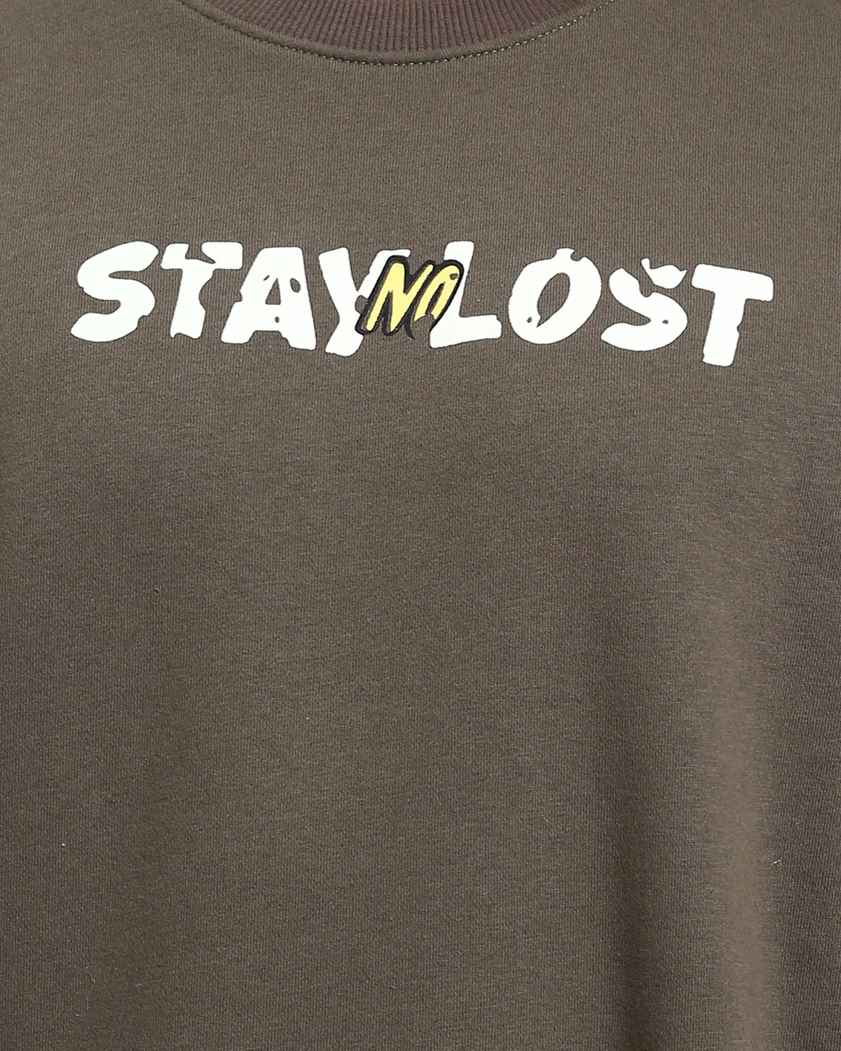 RAVIN Men’s Relaxed-Fit Graphic Sweatshirt – “Stay Lost” Streetwear Collection - Khaki - R215071 - Image 4