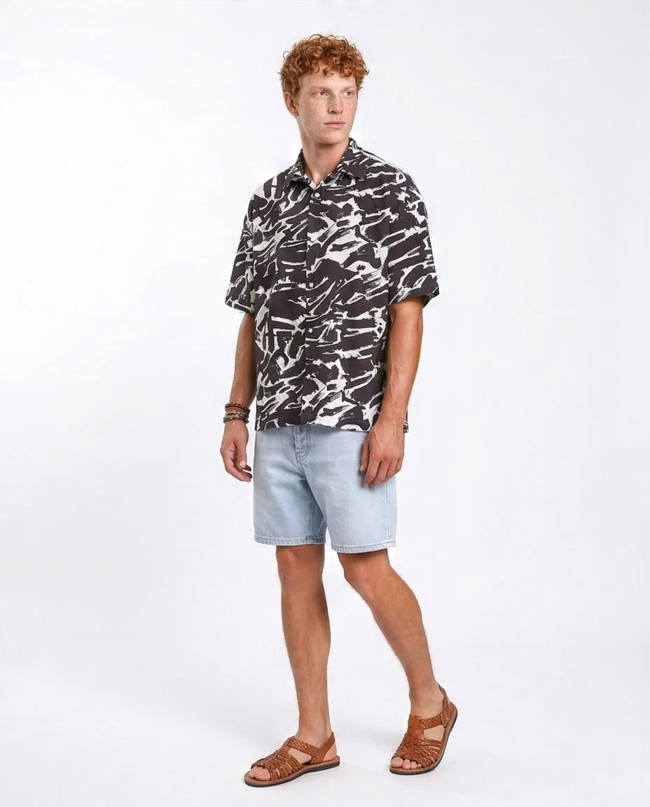 RAVIN Men’s Abstract Brushstroke Seersucker Shirt – Black & White - R210017 - Image 5