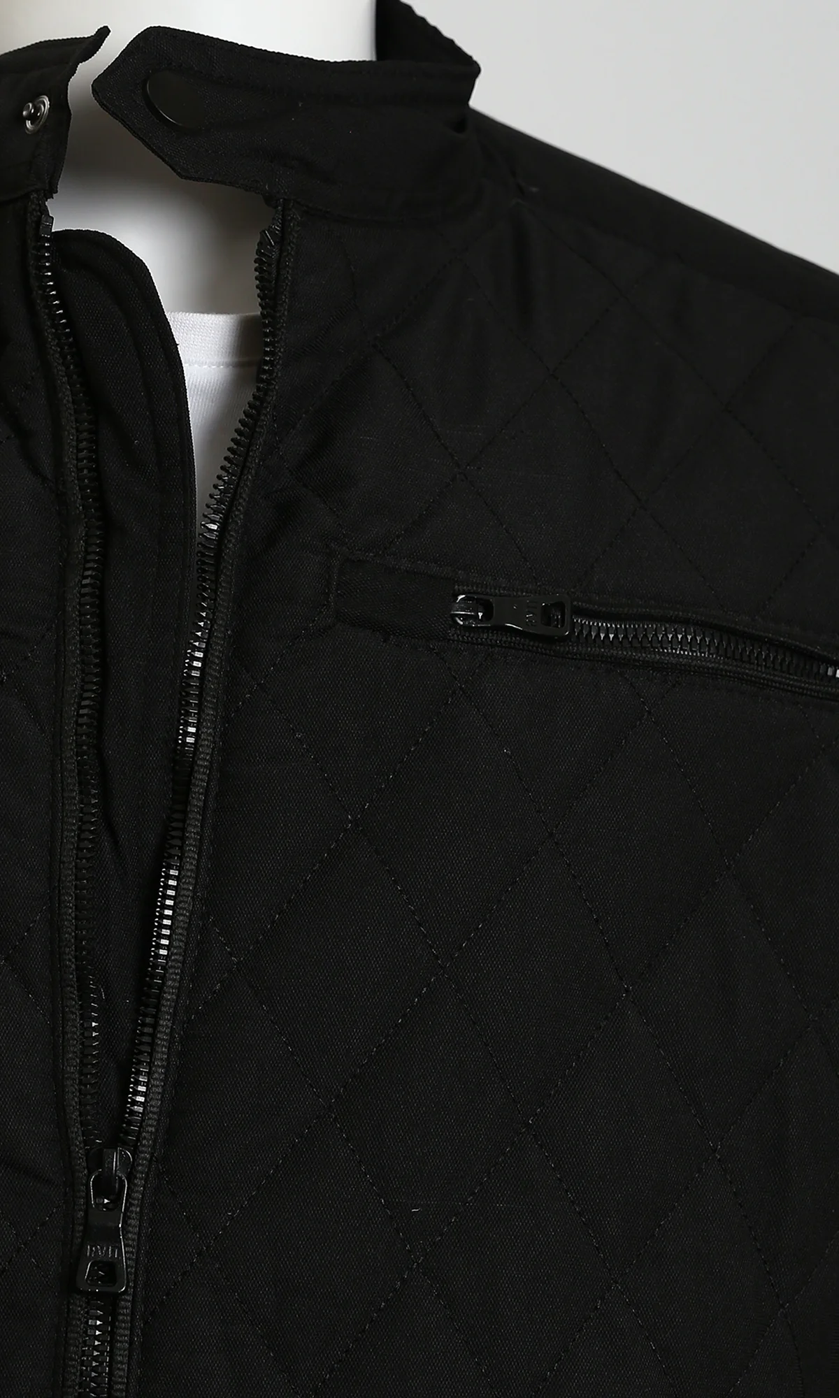 Ravin Men's Black Quilted Zip-Up Jacket - Image 3