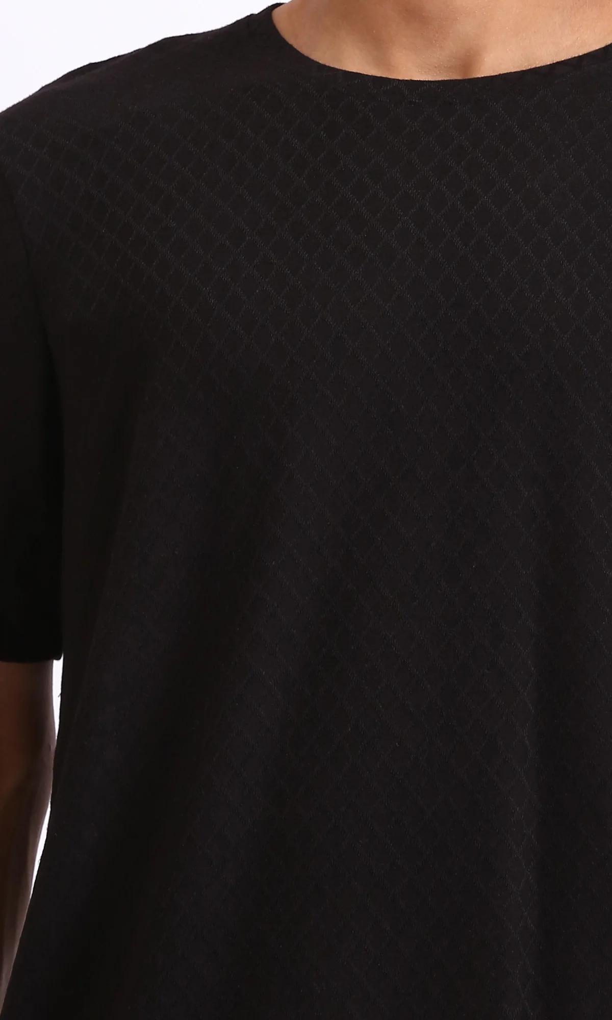 Ravin Men’s Diamond-Grid Textured Crew Neck T-Shirt - Black - R210011 - Image 3