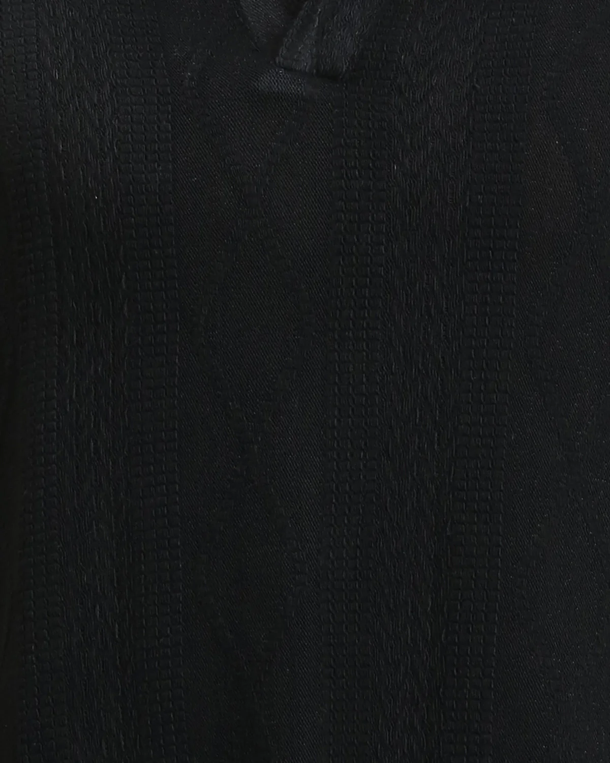 Ravin Men’s Diamond-Textured Knit Polo – Relaxed V-Neck Short Sleeve in Black - R214894 - Image 4