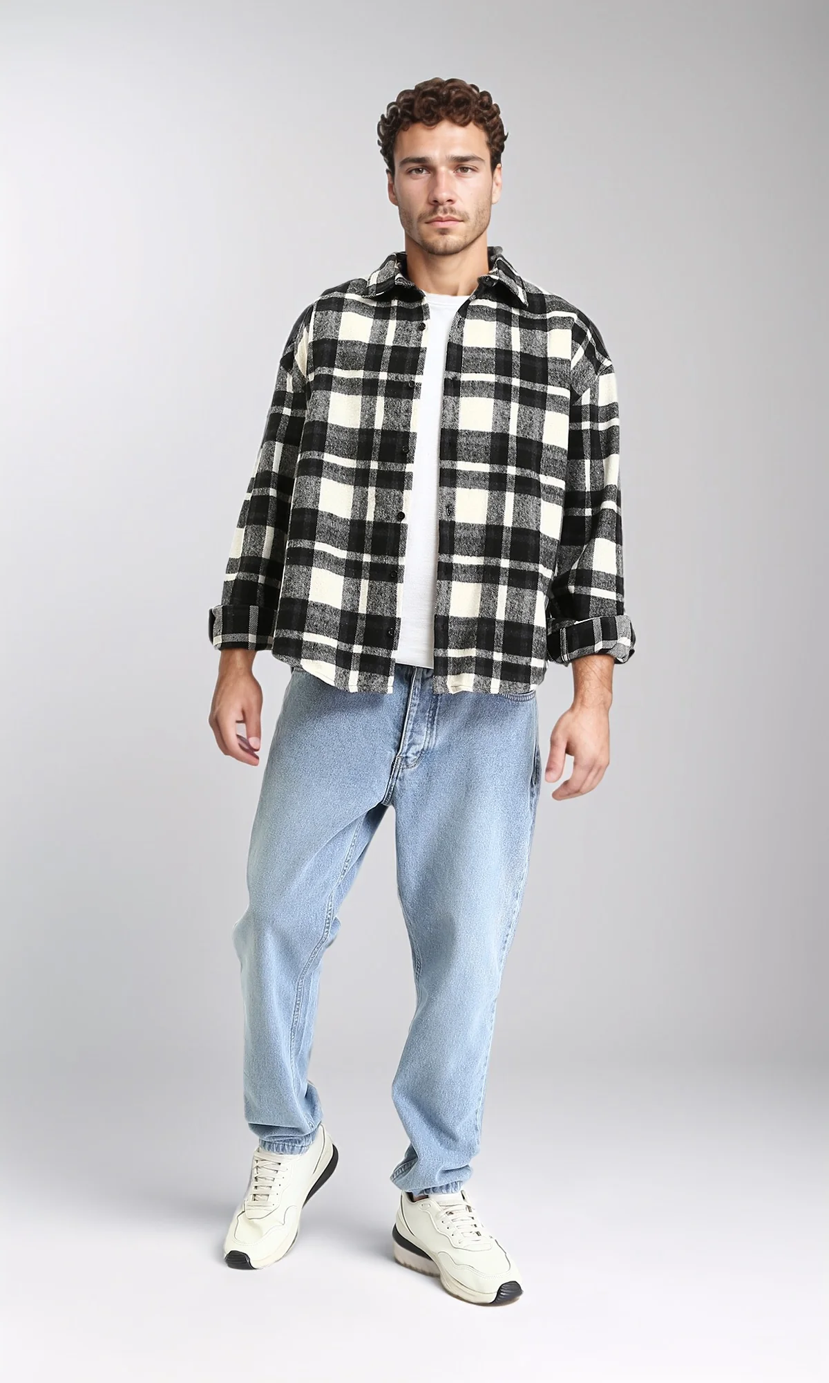Men's Light Wash Relaxed Tapered Jogger Jeans - O201125 - Image 4