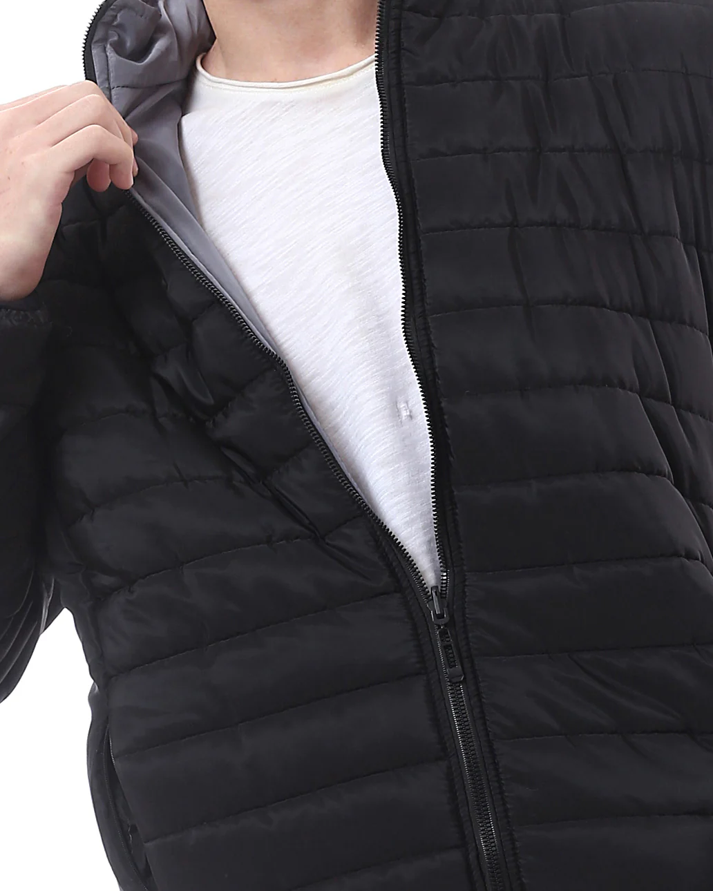 Men's Lightweight Quilted Puffer Jacket in Obsidian Black - O173259 - Image 4