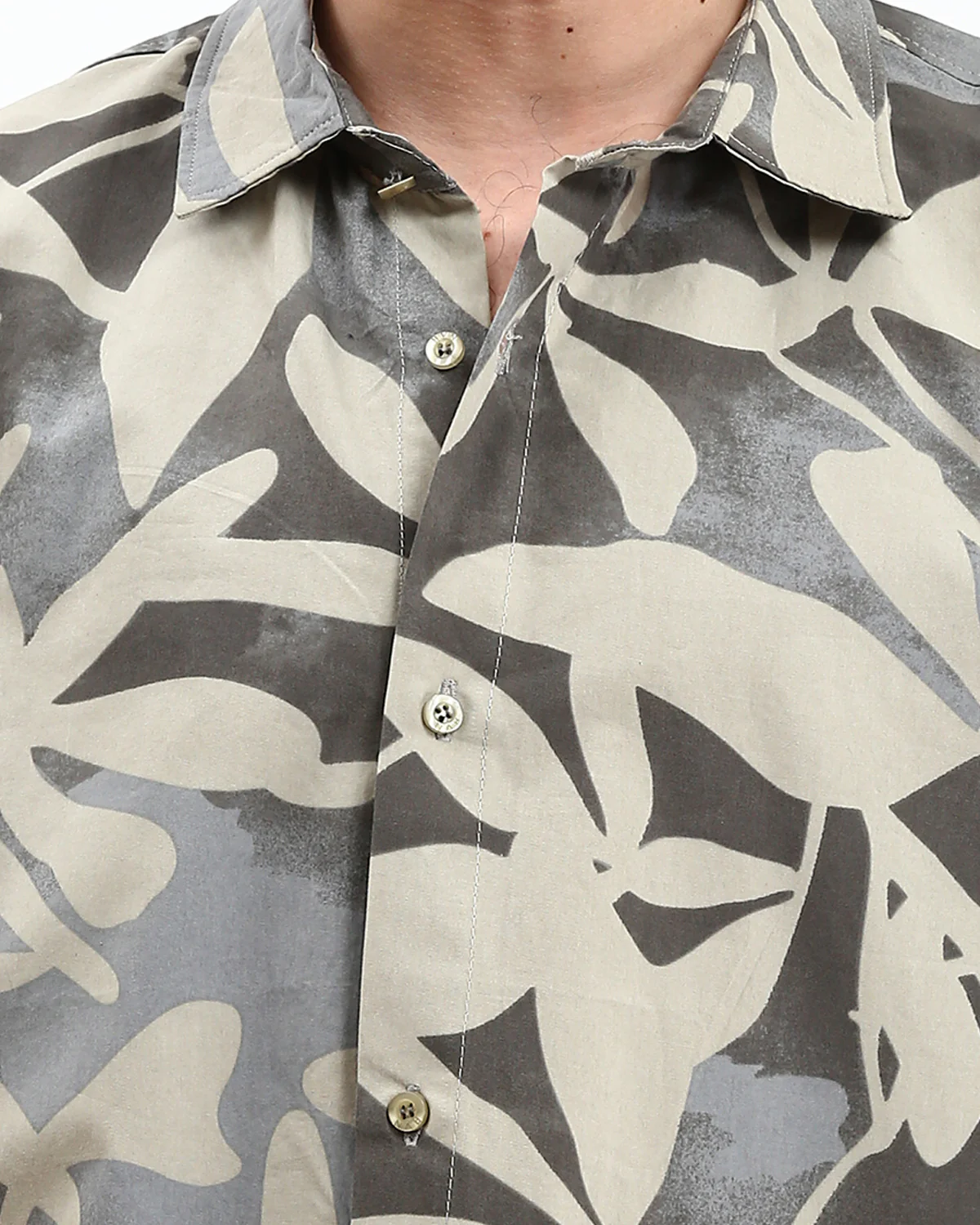 Ravin Men’s Oversized Botanical Leaf Print Camp Shirt - Sage Multi - R209208 - Image 4