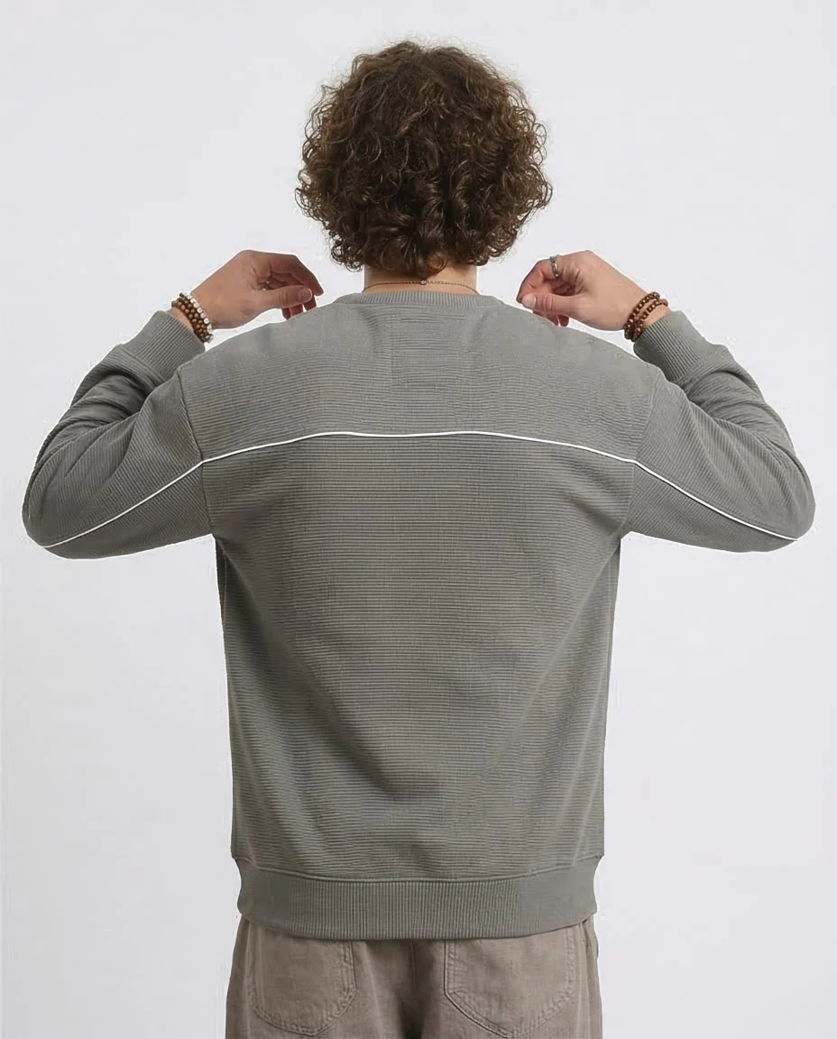 RAVIN Men’s Oversized Ottoman Ribbed Sweatshirt with Contrast Piping - Dark Grey - R214979 - Image 2