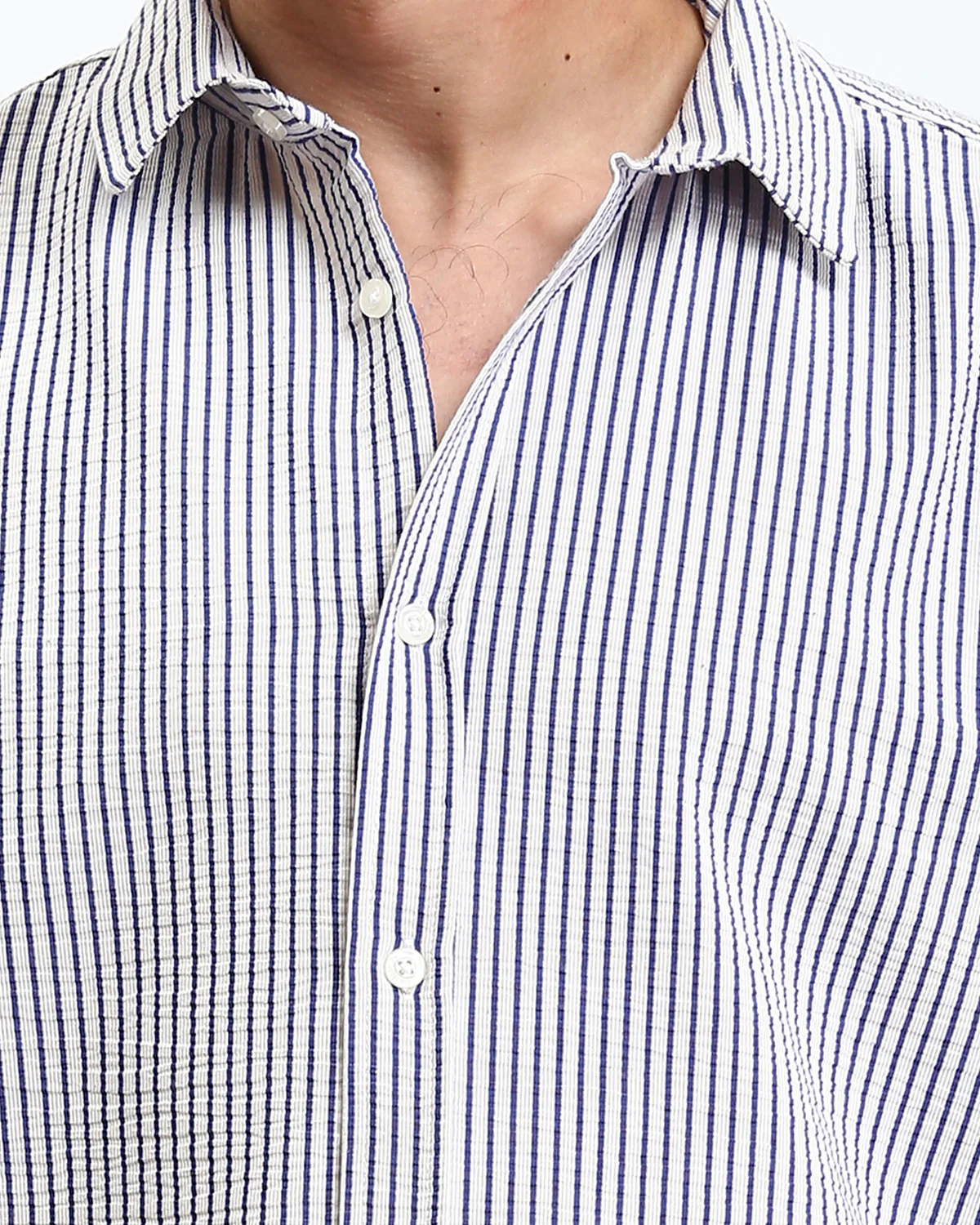 Ravin Men's Seersucker Striped Short Sleeve Shirt - White & Navy Blue - R210502 - Image 4