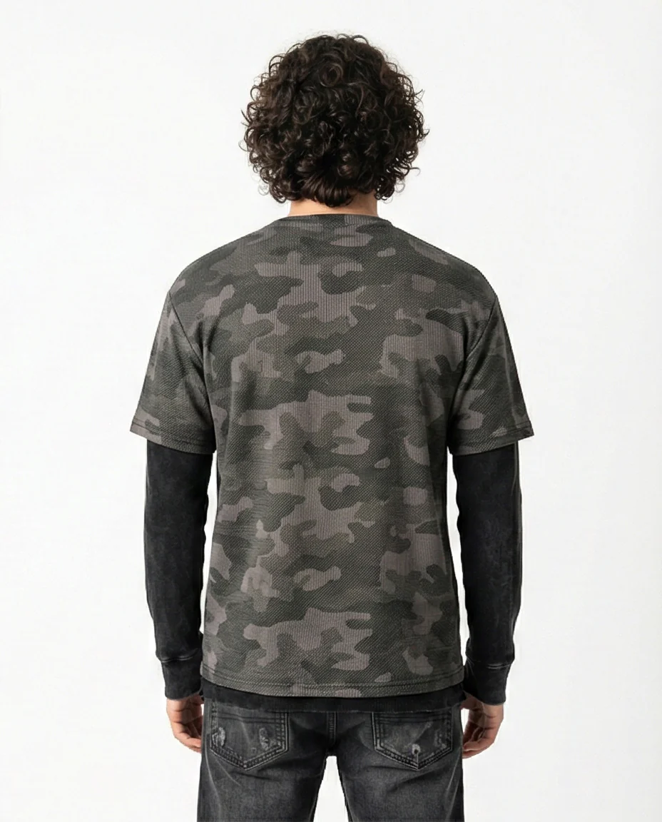 Men's Layered Camo Texture Crew Neck T-Shirt - R216801 - Image 2