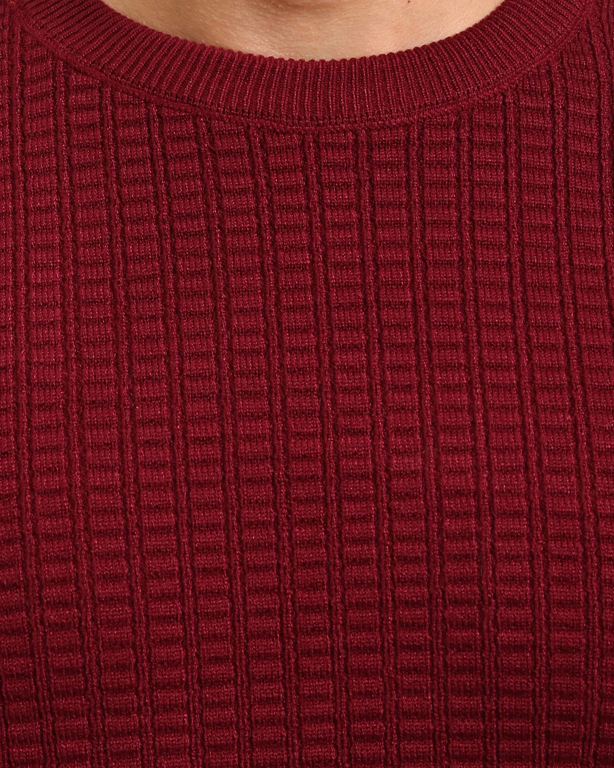 Ravin Men’s Textured Waffle-Knit Crewneck Sweater – Burgundy - R214482 - Image 4