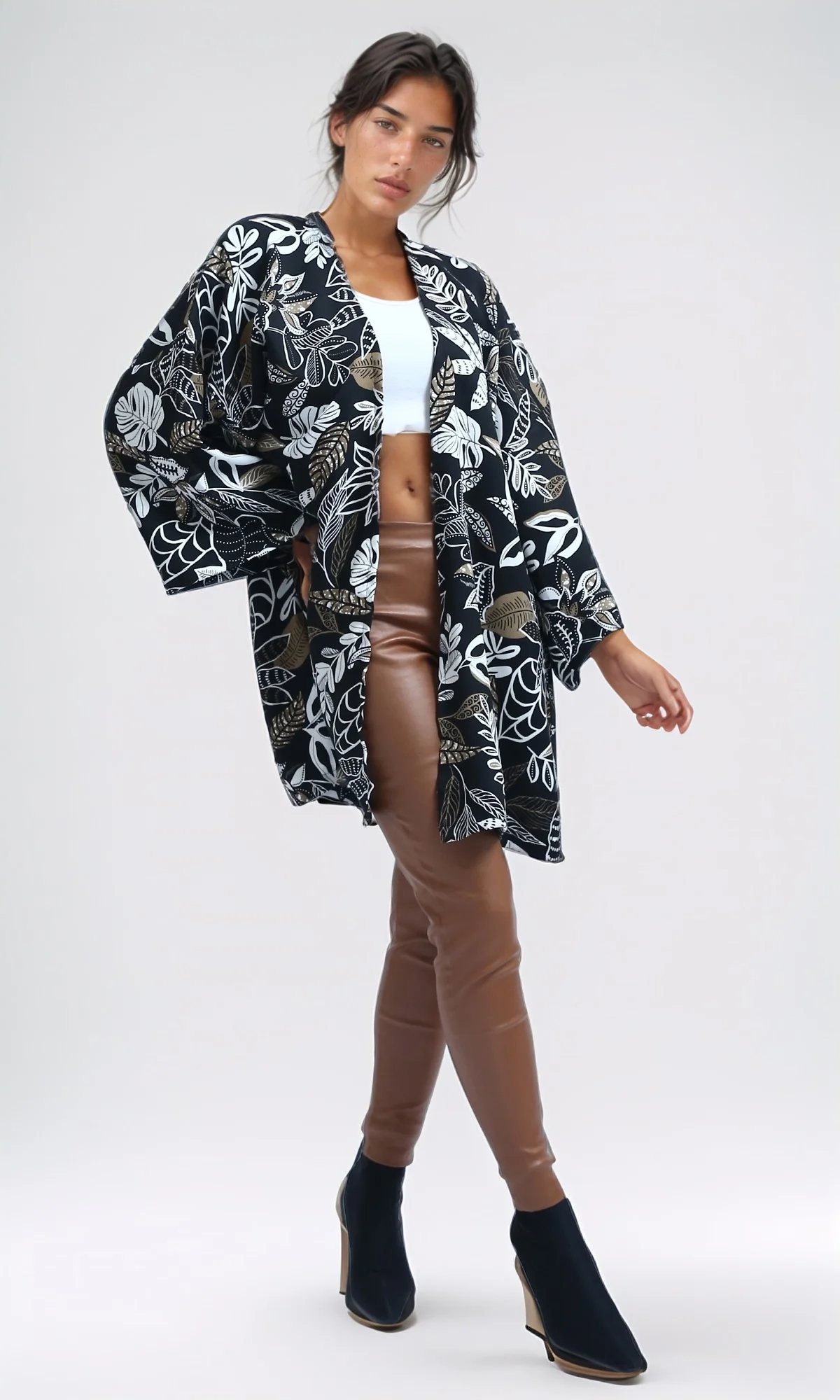Monochrome Botanical Print Oversized Kimono Cardigan - O190348 - Image 7