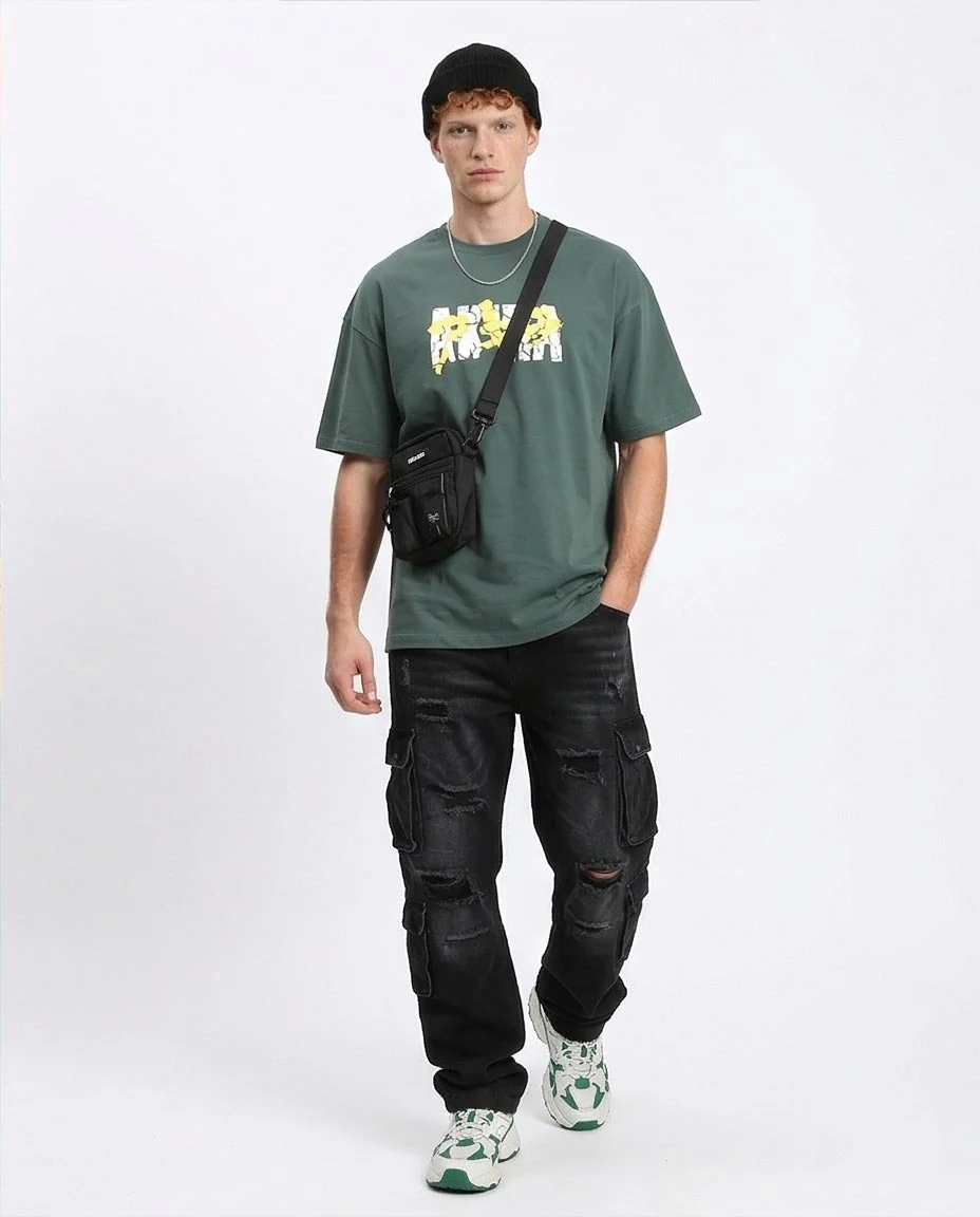 Ravin // "Neo-Tokyo Cat" Oversized Graphic T-Shirt – Forest Green - R208976 - Image 4