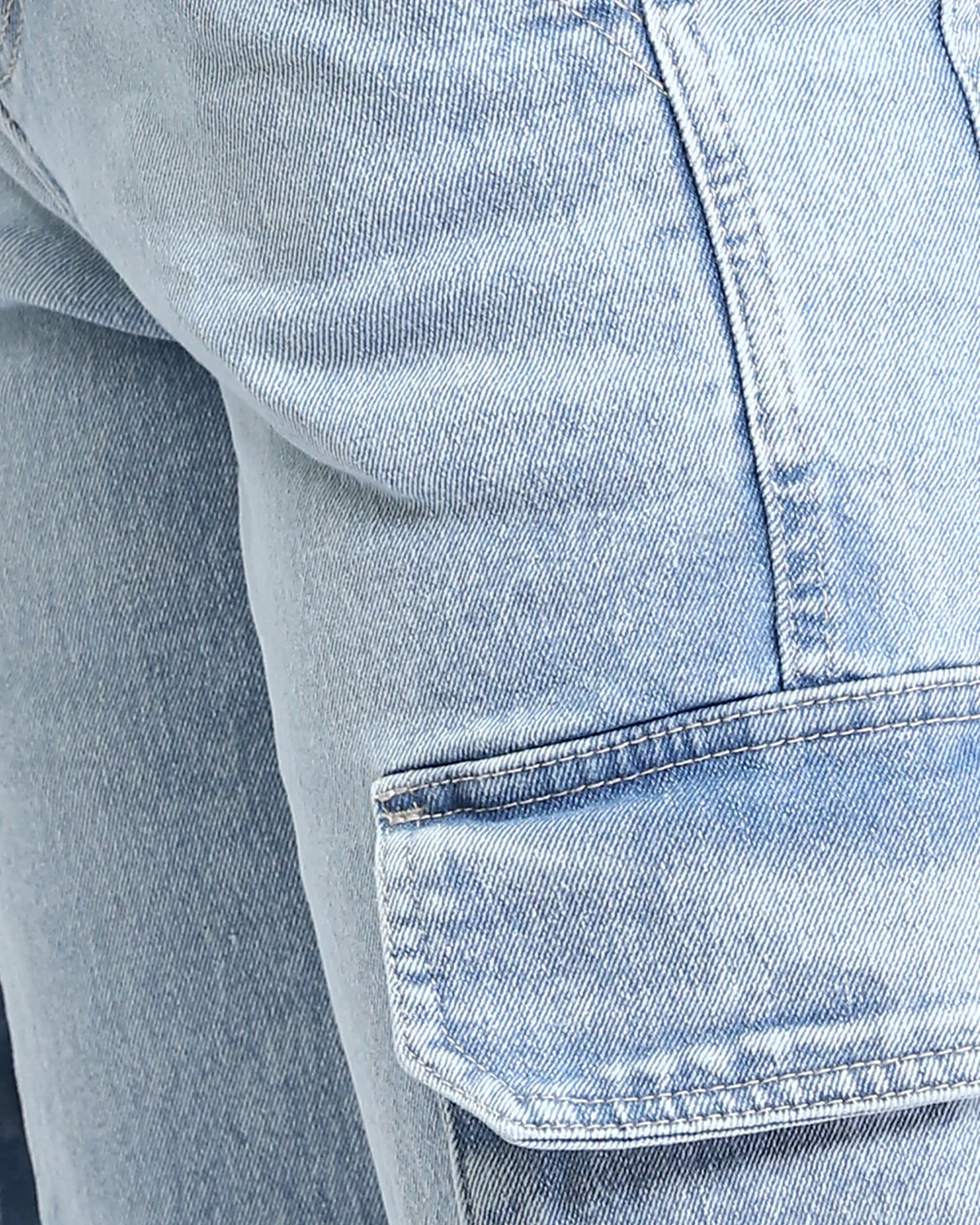 Ravin Relaxed-Fit Light Wash Denim Cargo Shorts with Drawstring Waist - Light Blue - O187846 - Image 4