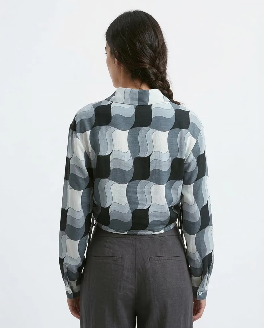 Ravin Women's Retro Wave Cropped Shirt with Cinch Detail - Black & White - O191216 - Image 2