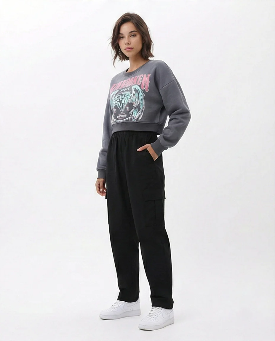 Women's Unbroken Heart Graphic Cropped Sweatshirt - O197579 - Image 5