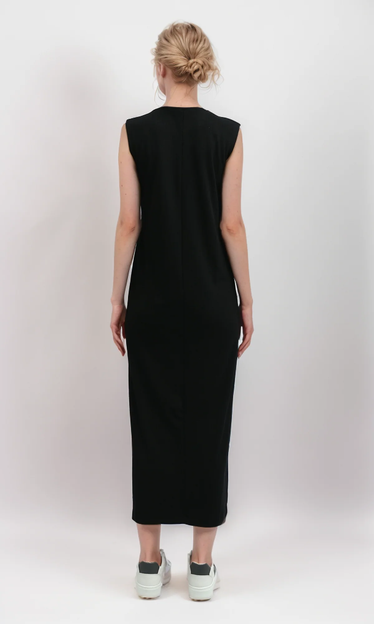 O198523 Round Neck Sleeveless Ribbed Maxi Dress - Image 3