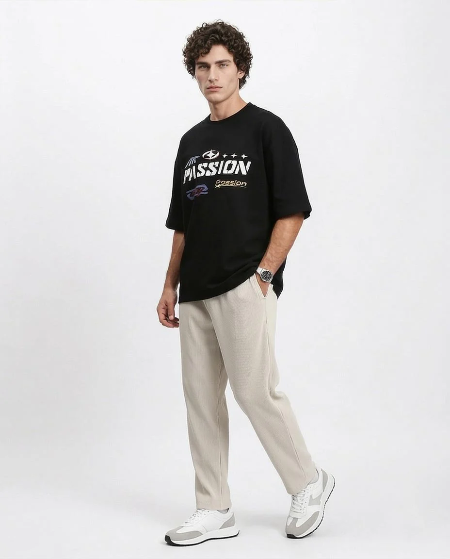 RAVIN | Oversized "Passion & Fantasy" Graphic Heavyweight T-Shirt - R212293 - Image 5