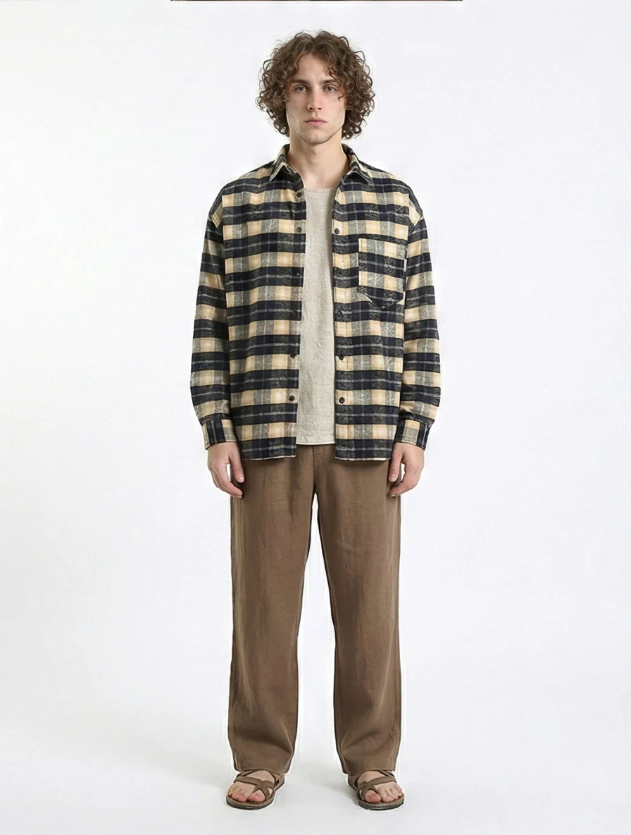 R215013 - Plaid Winter Shirt with Front Pocket - Beige & Black - Image 3