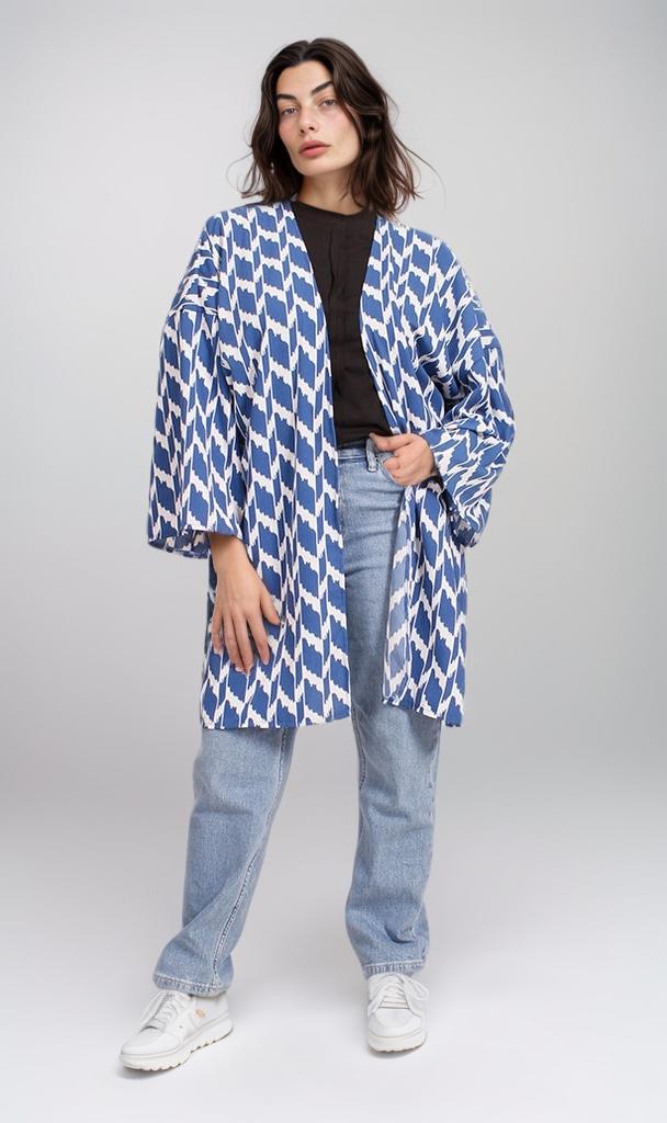 R207951 - Printed Crepe Chiffon Kimono - Blue & White - Image 5