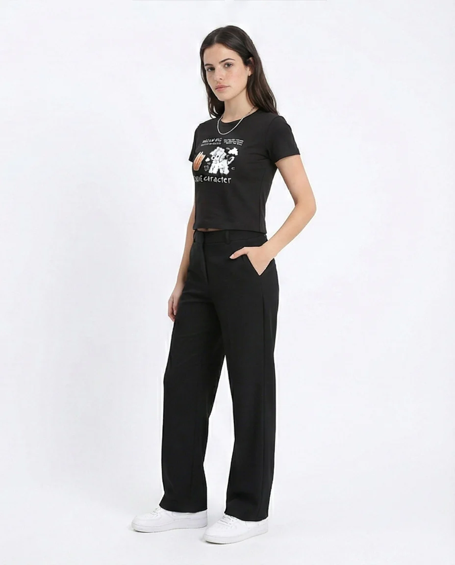 R210557 - Printed Crew Neck Regular Tee - Black - Image 5
