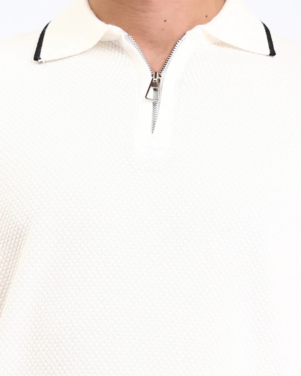 Ravin Quarter-Zip Honeycomb Knit Polo – Cream/Black - R213031 - Image 4