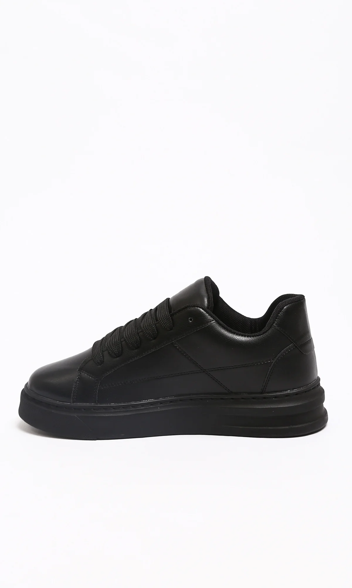 Ravin Men's Monochrome Black Platform Sneakers - Image 3