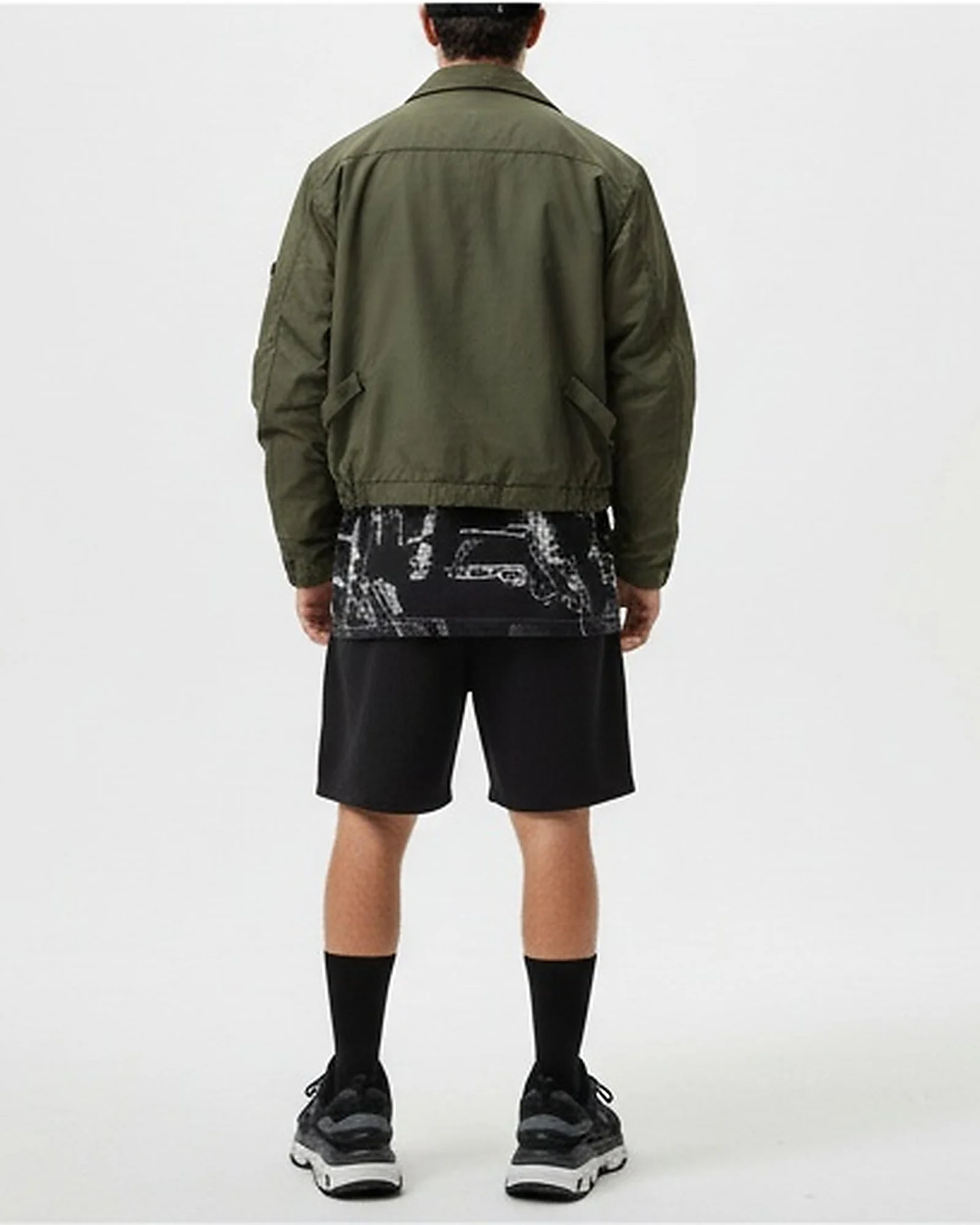 Ravin Men’s Textured Relaxed Popcorn Shorts - White - R217140 - Image 5