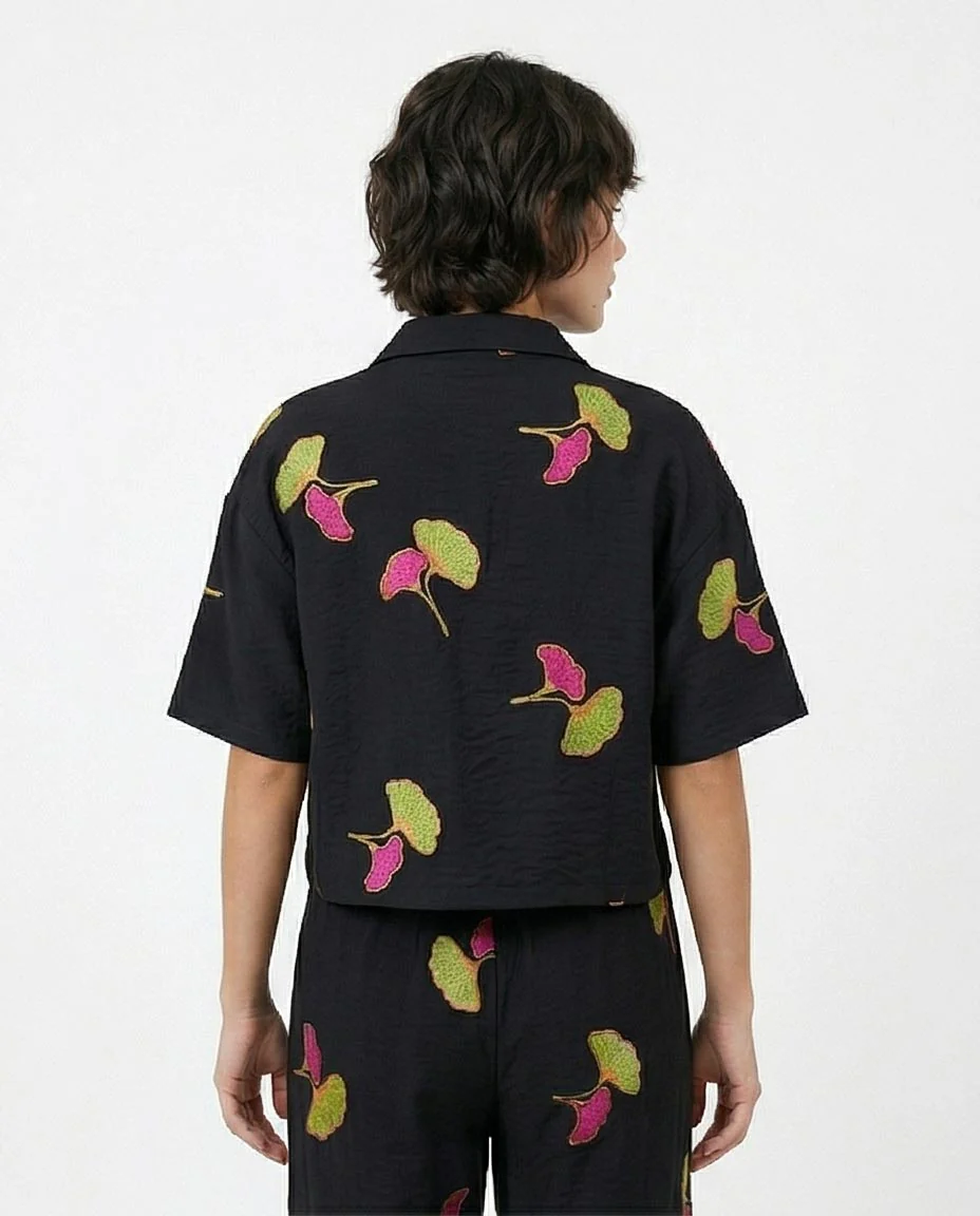 Ravin Embroidered Ginkgo Linen Cropped Shirt – Black - R216950 - Image 2