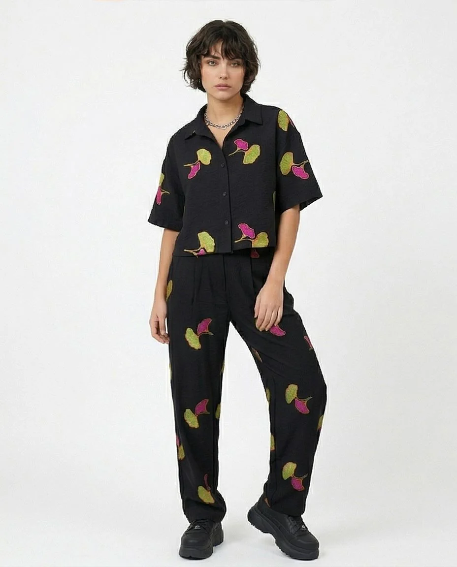 Ravin Embroidered Ginkgo Linen Cropped Shirt – Black - R216950 - Image 3