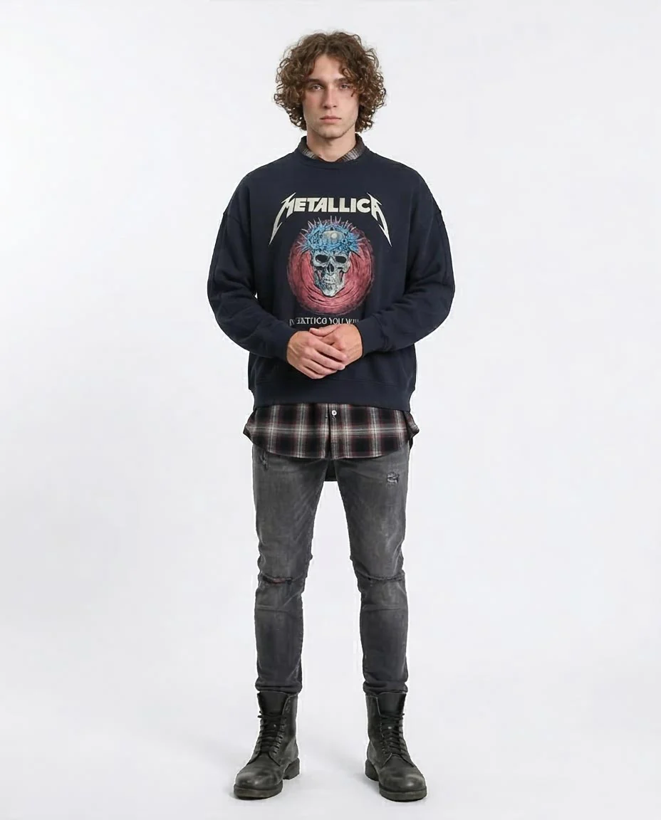 R212203 Ravin x Metallica Oversized "Vertigo" Graphic Sweatshirt – Balck - Image 3