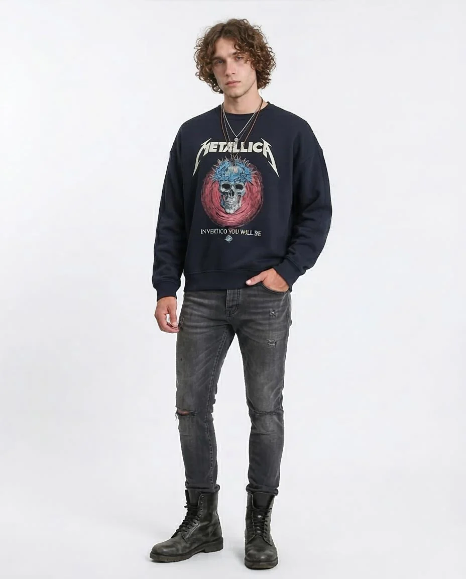 R212203 Ravin x Metallica Oversized "Vertigo" Graphic Sweatshirt – Balck - Image 5