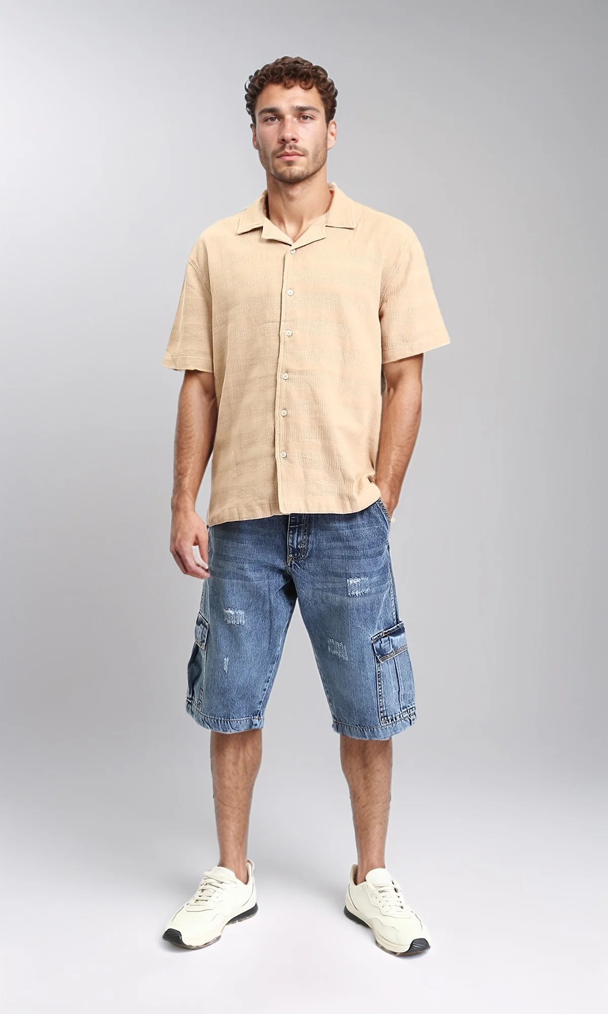 R207931 - Regular Fit Denim Shorts with Pockets - Standard Blue - Image 4