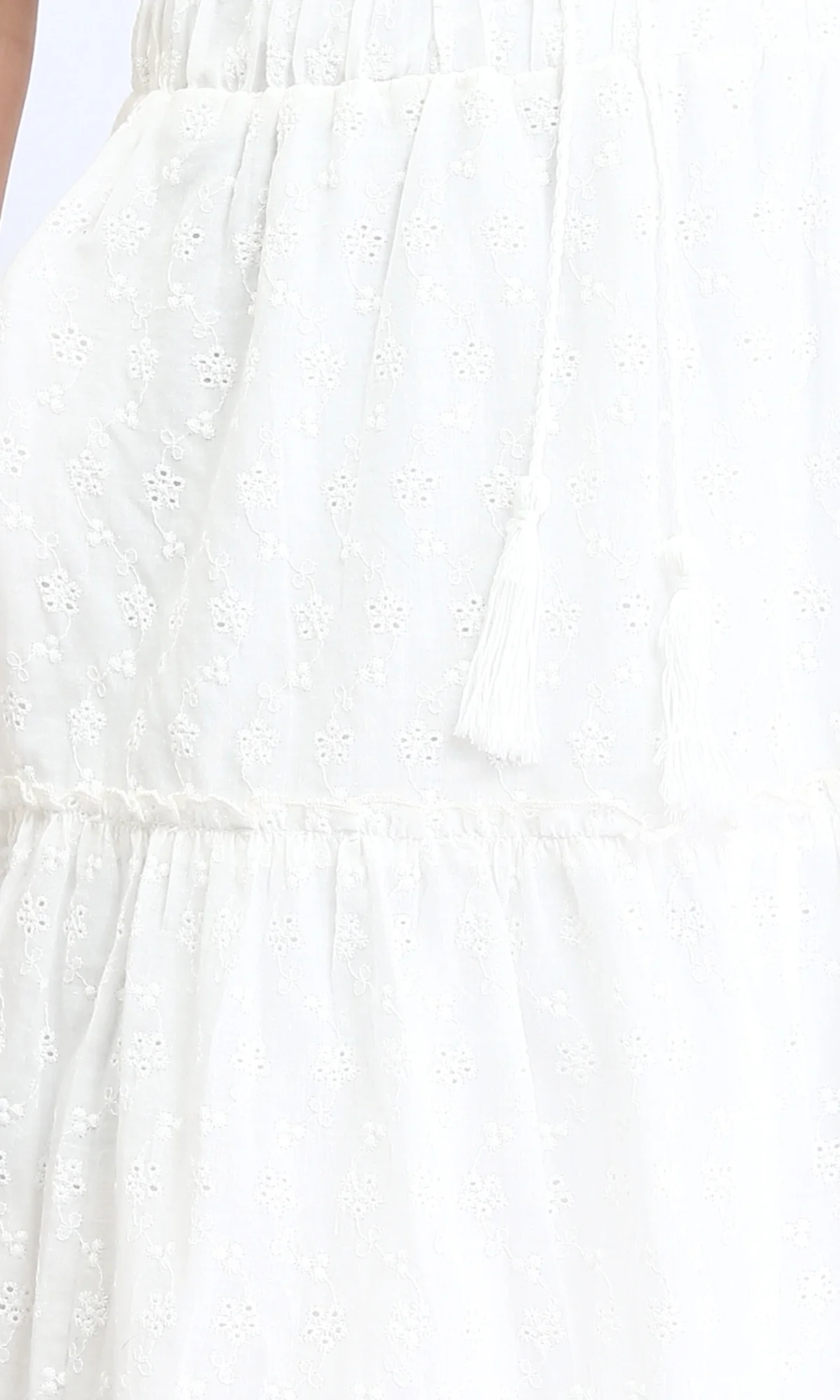 R209107 - Self Pattern Slip On Maxi Skirt - White - Image 3