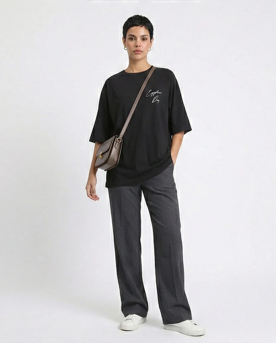 R208520 - Slip On Relaxed Fit Cotton Long Tee - Black - Image 4