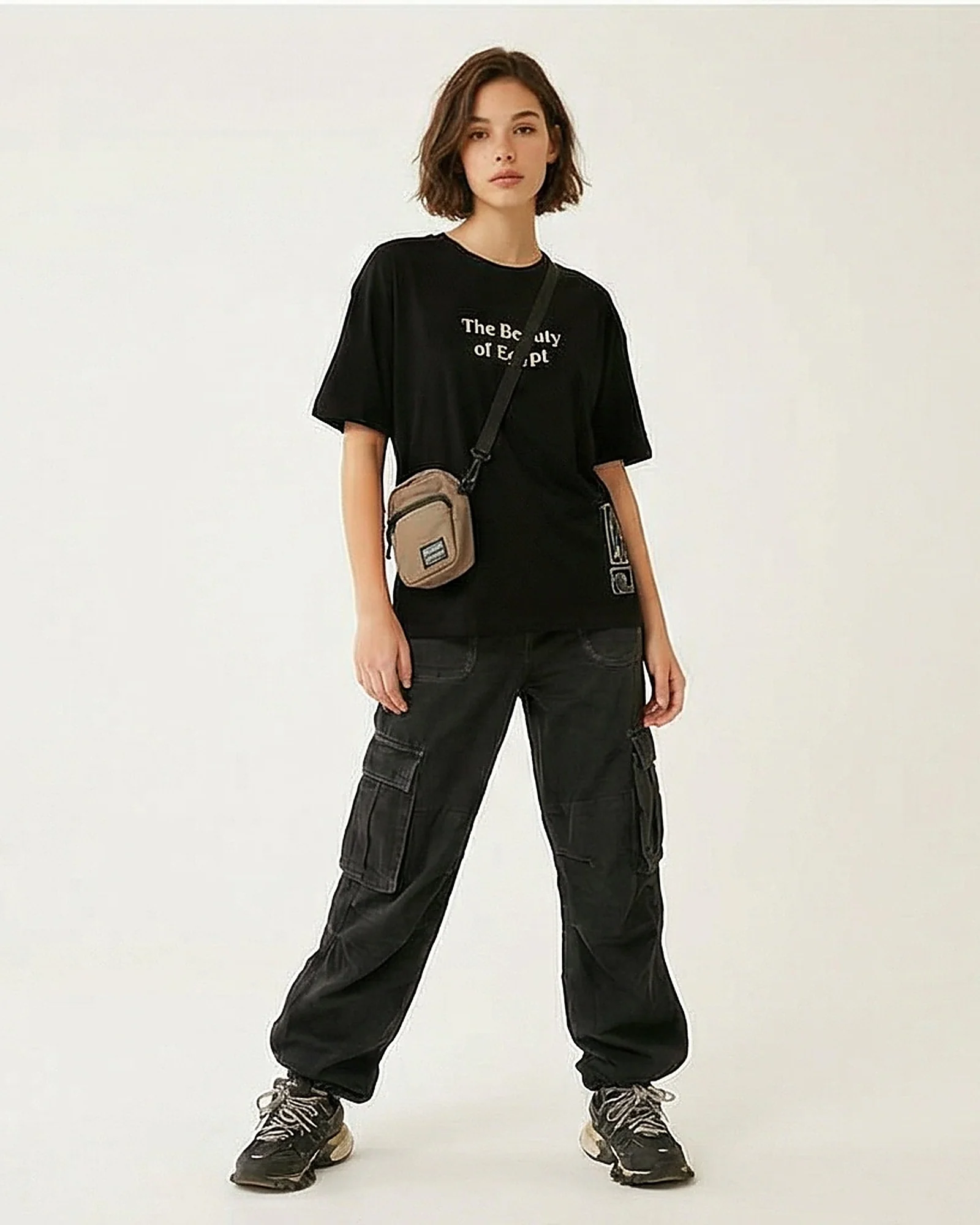 R215759 - "The Beauty of Egypt" Elbow Sleeve Tee - Black - Image 3