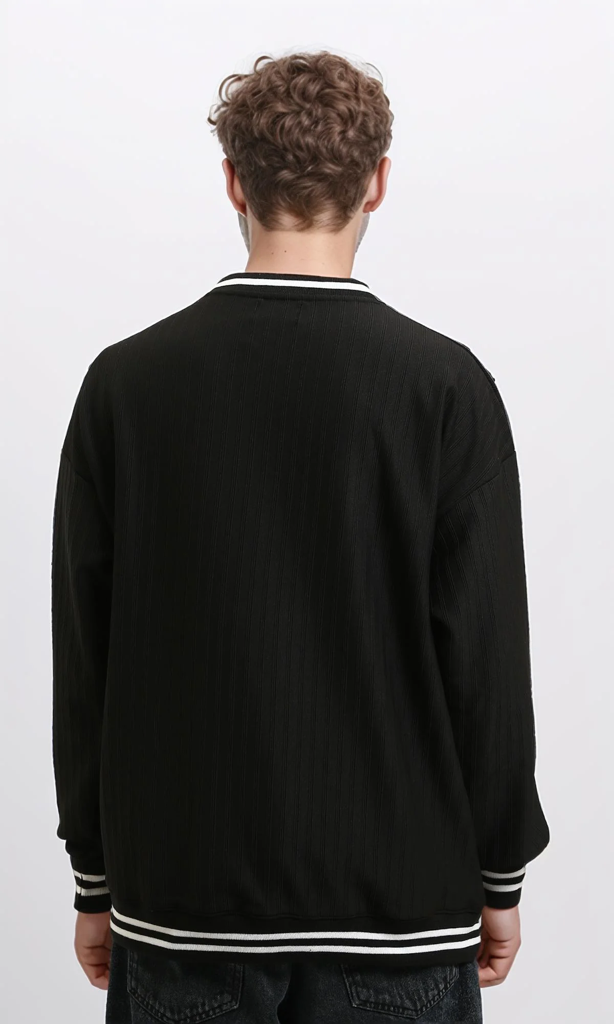 R214677 - V-Neck Sweatshirt with Embossed Pattern - Black - Image 2