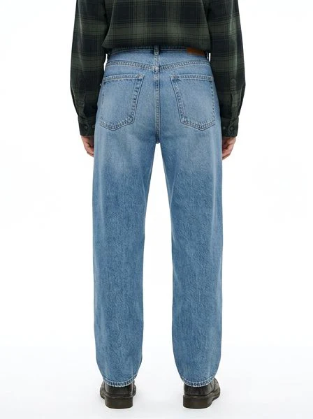 High-Waist Relaxed Straight Leg Jeans in Light Blue - R217505 - Image 2