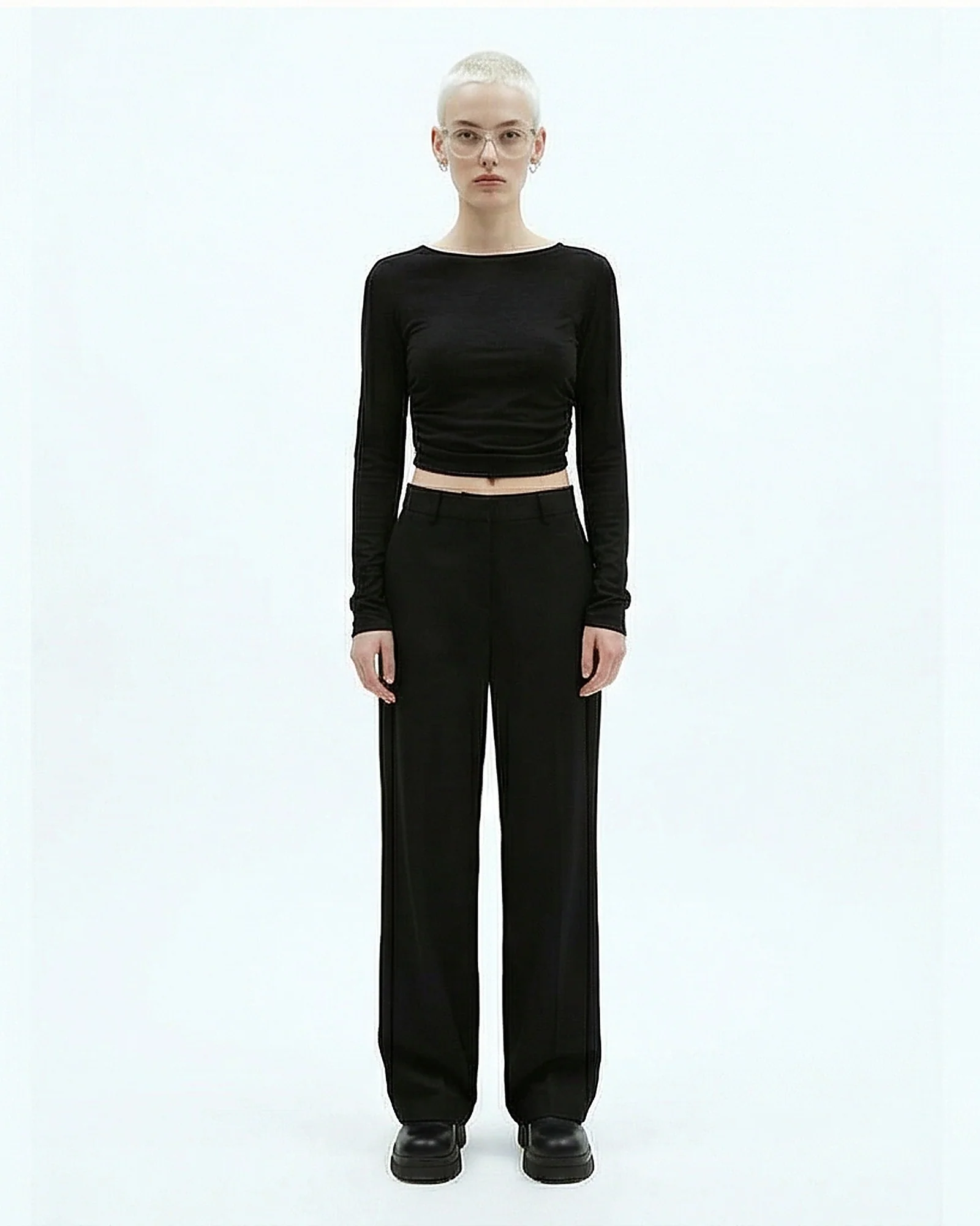 Black Ruched Cropped Long Sleeve Tee - R215853 - Image 3