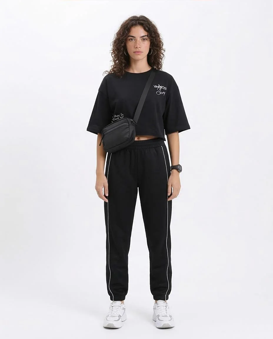 Ravin Women's Oversized Boxy Crop T-Shirt with Back Beach Graphic – Black - R209436 - Image 3