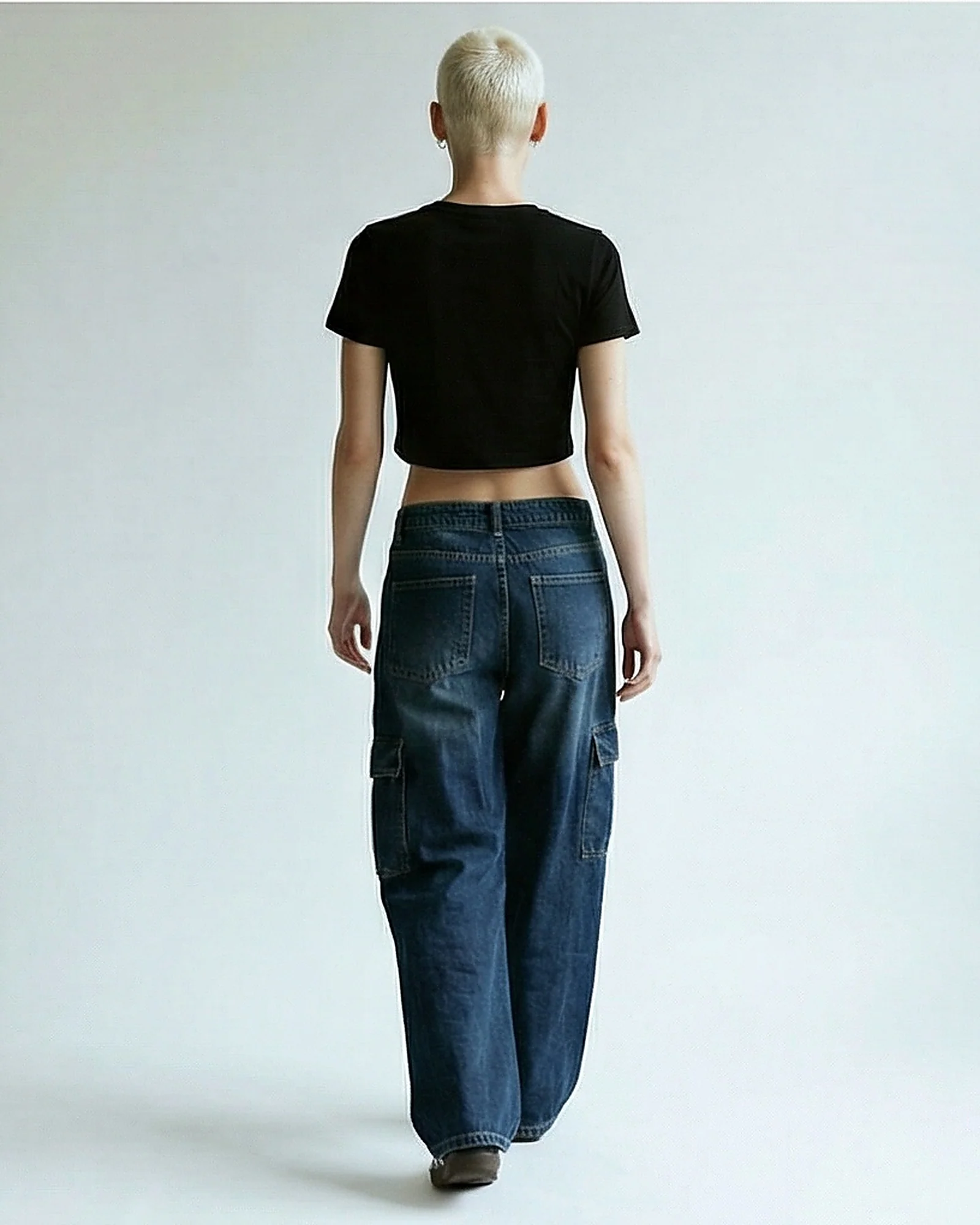 Positive Vibes Cropped Graphic T-Shirt in Black - R215751 - Image 4