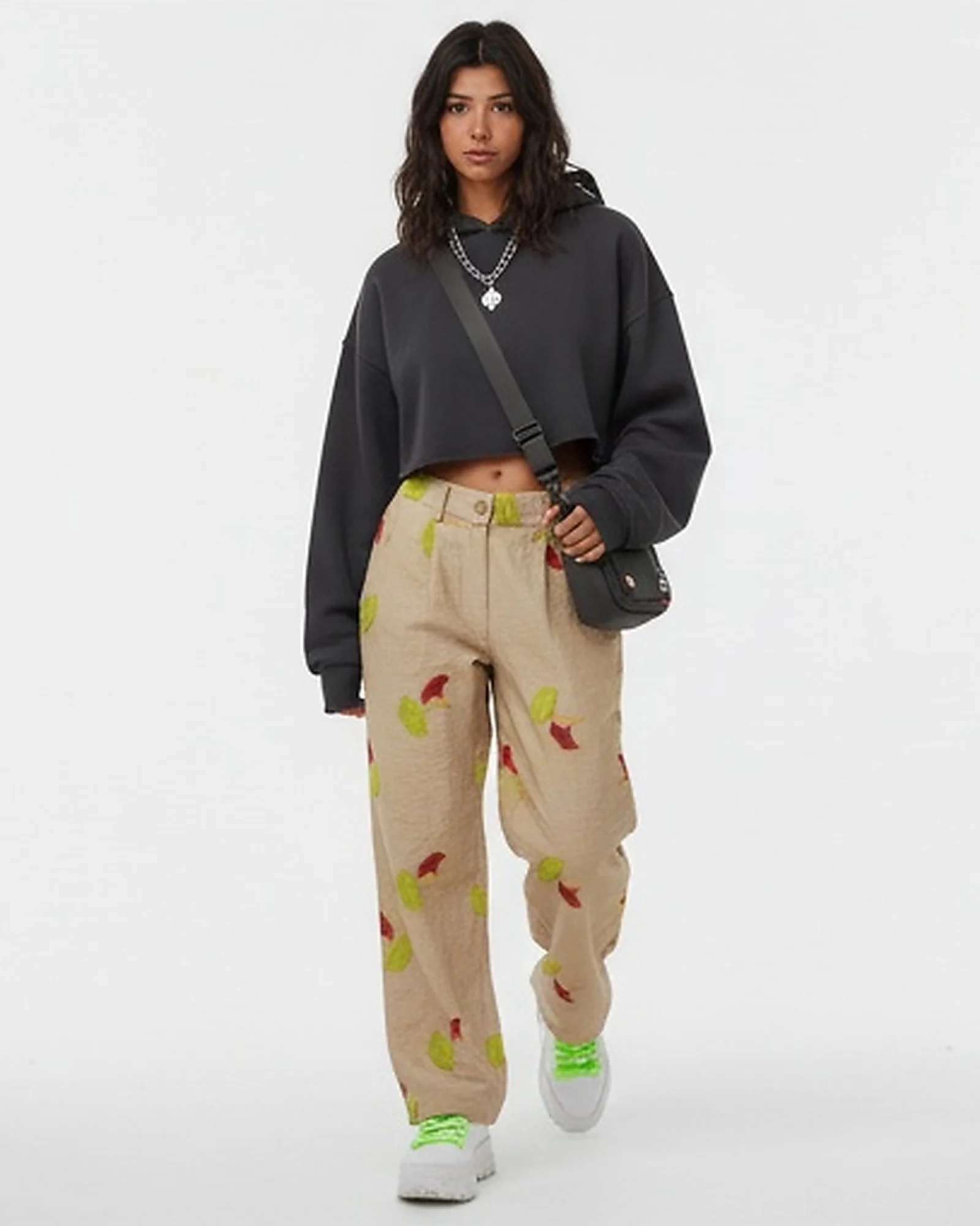 Beige Botanical Print Textured Relaxed Trousers - R217026 - Image 3