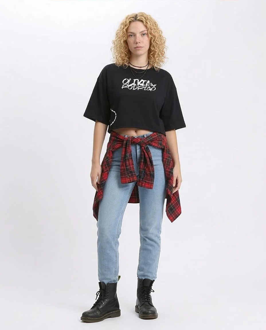Ravin x Olivia Rodrigo Graphic Cropped Tee – Black - R207783 - Image 3
