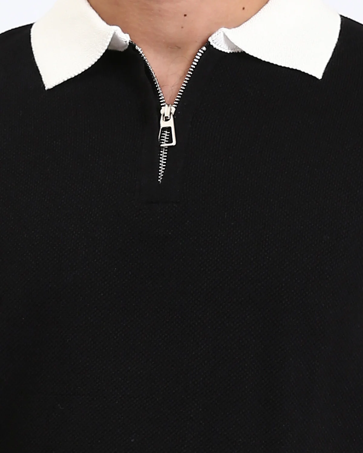 R213028 - Zipped Polo Shirt with Classic Collar - Black - Image 4